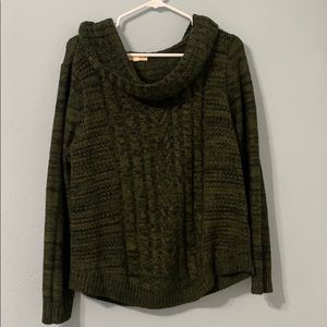Knitted Green Cowlneck Sweater